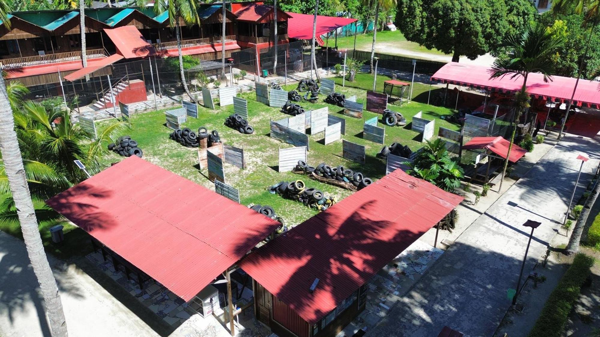 Mooi Park Hotell Sorong Exteriör bild