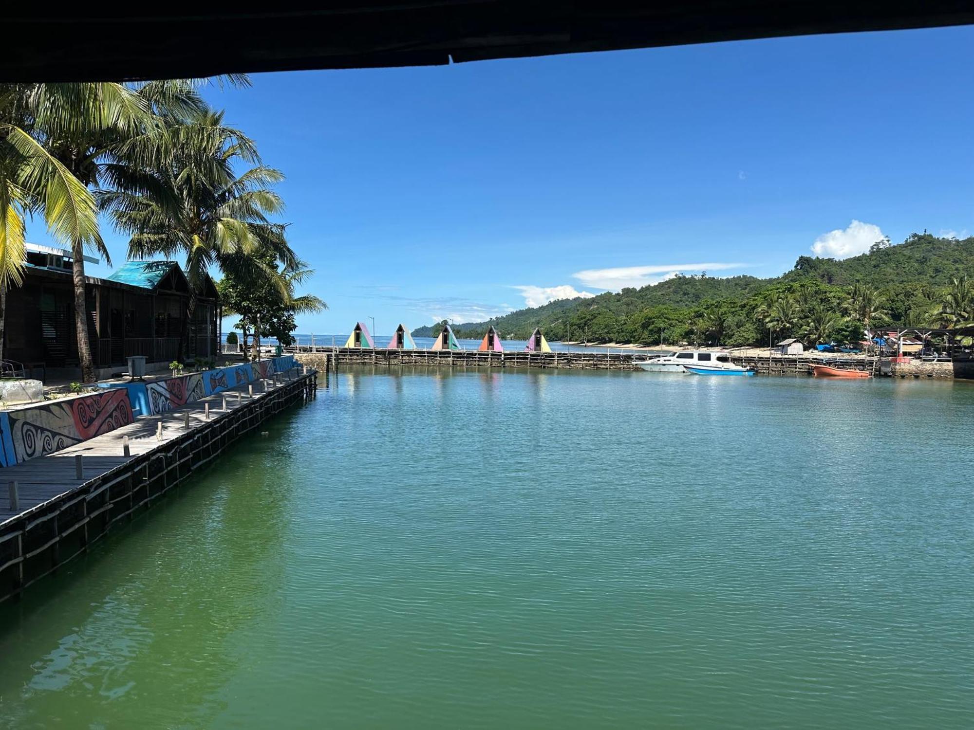 Mooi Park Hotell Sorong Exteriör bild